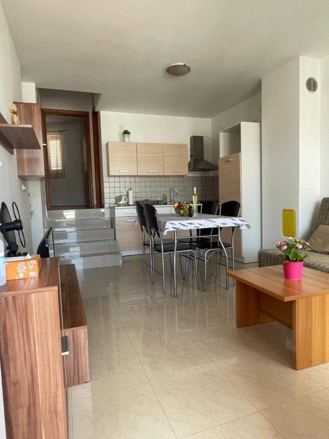 Aurora Appartement Pag Town Buitenkant foto